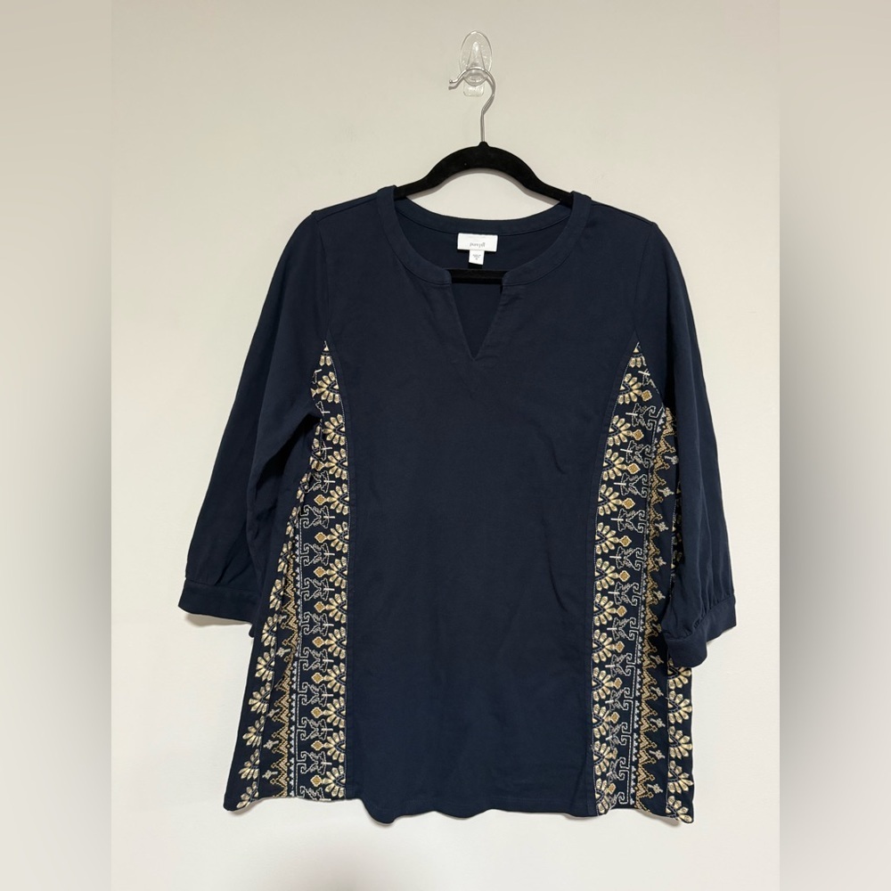 J. Jill Pure Jill Navy Blue Embroidered Jersey Top Size Medium Boho Chic Artsy